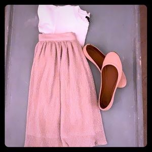 NWOT Pleated Skirt